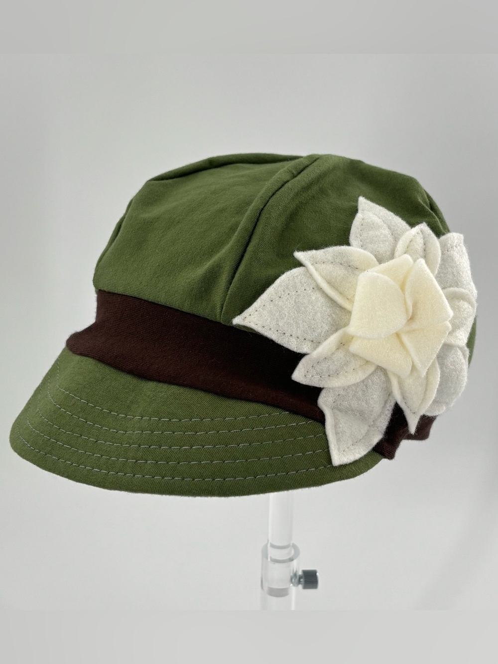 Flipside Hats Eco Weekender Green Knit Cream Flower Applique Made in USA NWT